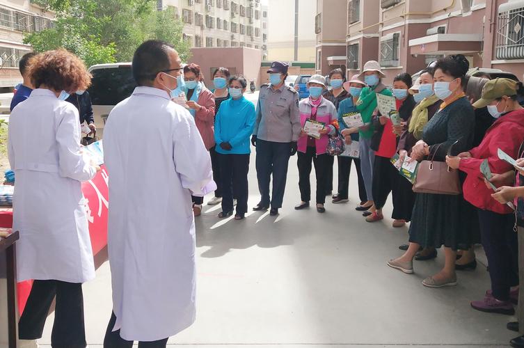 新疆哈密：购票、特产及疾控工作者一天情况全知道