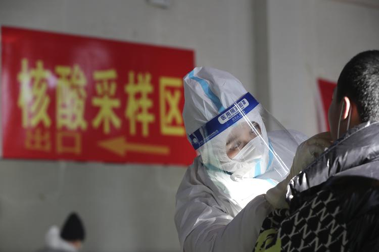 Z22次列车现多例阳性感染者，涉事人员及活动轨迹公布