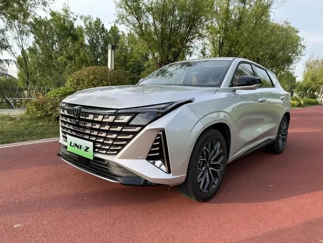 理想ONE发动机供应商是谁？长安uni - z插混增程双动力咋样？